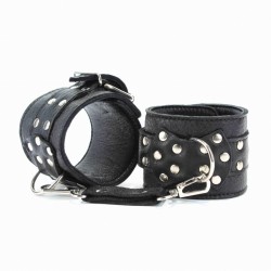 Чёрные наручники из кожи с пряжкой Чёрные наручники из кожи с пряжкой