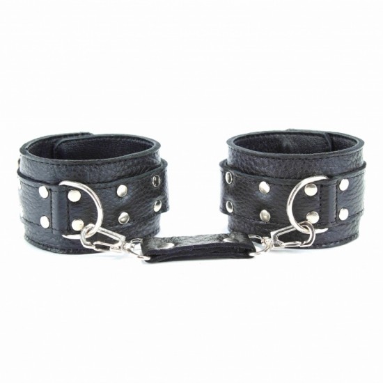 Черные кожаные наручники с пряжкой