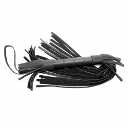 Короткая чёрная плетка из натуральной кожи - 45 см. Короткая чёрная плетка из натуральной кожи - 45 см.