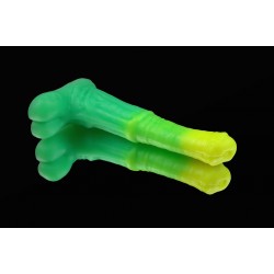 Зелёный фаллоимитатор Пегас Large - 26 см. Зелёный фаллоимитатор Пегас Large - 26 см.