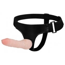 Реалистичный фаллоимитатор на трусиках - 16,9 см. Реалистичный фаллоимитатор на трусиках - 16,9 см.