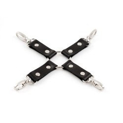 Черная крестовина с карабинами Черная крестовина с карабинами