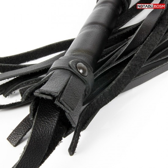 Черная плеть с черной ручкой Notabu - 37 см.