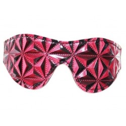Красная маска на глаза с геометрическим узором Pyramid Eye Mask Красная маска на глаза с геометрическим узором Pyramid Eye Mask